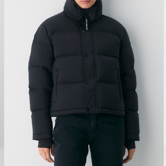 Aritzia Black The Super Puff Shorty - Picture 10 of 10